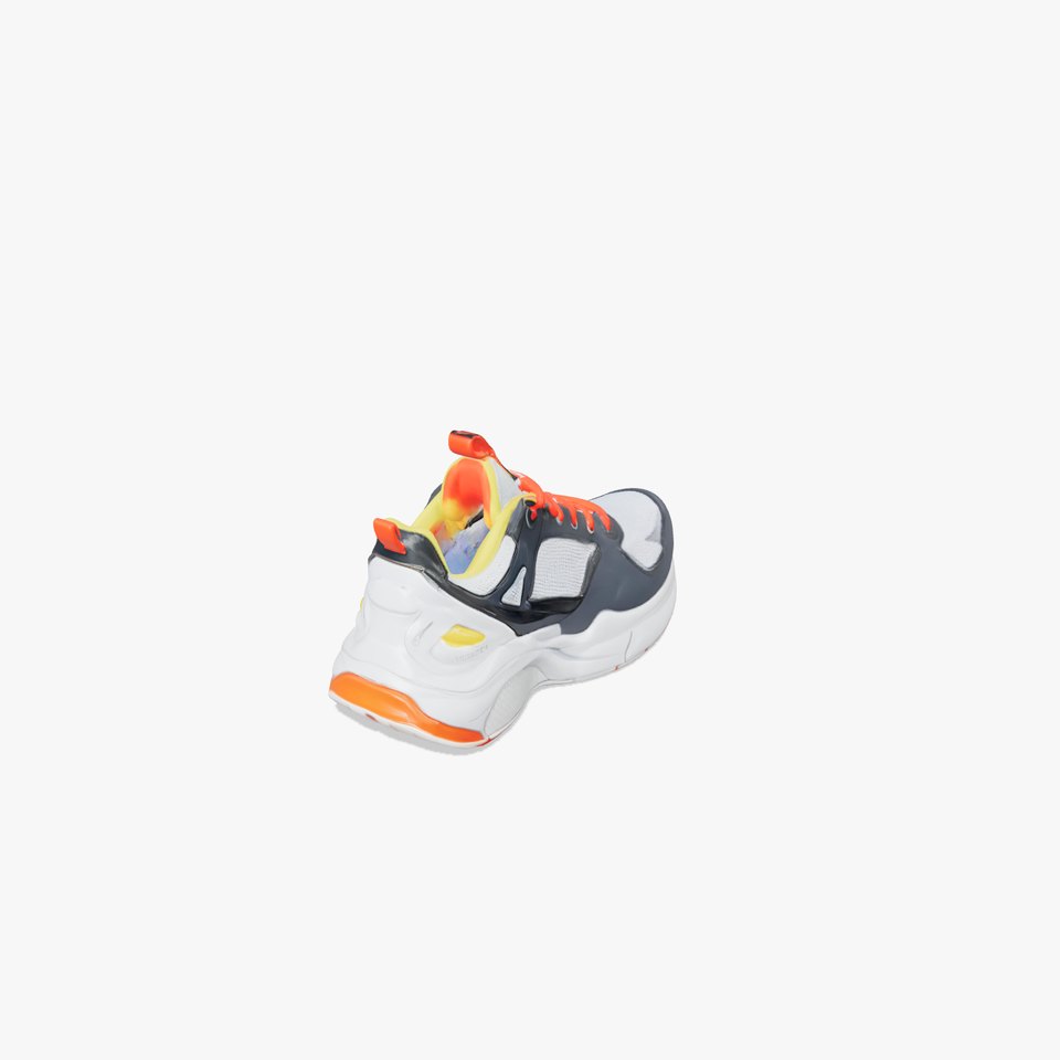 Ultra-Modern Sports Sneaker Dynamic Lines model pack